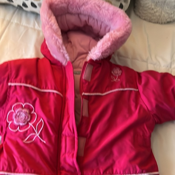 Carters snowsuit - Picture 2 of 3